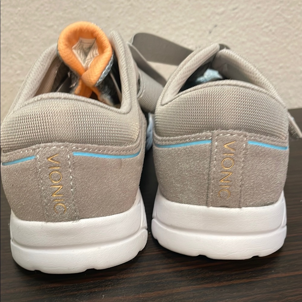 Women shoes size6.5 - Picture 4 of 4